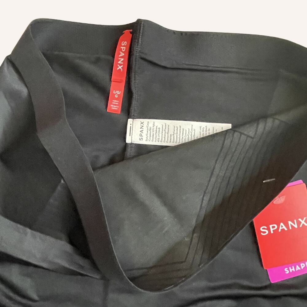 SPANX NWT Invisible Capri shaping leggings black size large - Picture 2 of 5